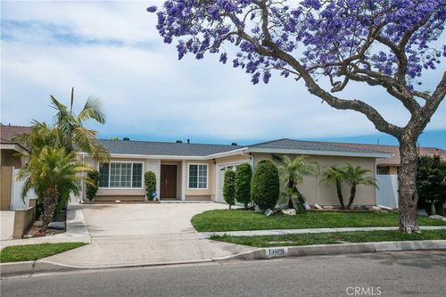19609 Bouma Ave, Cerritos, CA, 90703-6709 | Card Image