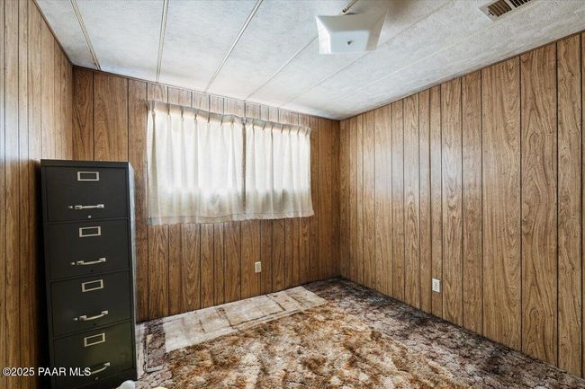 36-Bedroom | Image 11