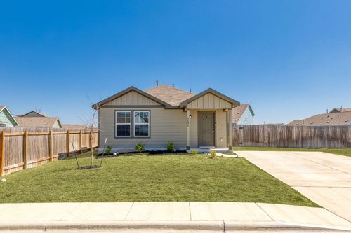 2404 Windrow Ln, Lockhart, TX, 78644-4066 | Card Image