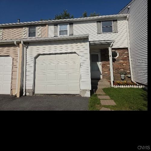 b-8011 Marlin Dr, Clay, NY, 13041-8926 | Card Image