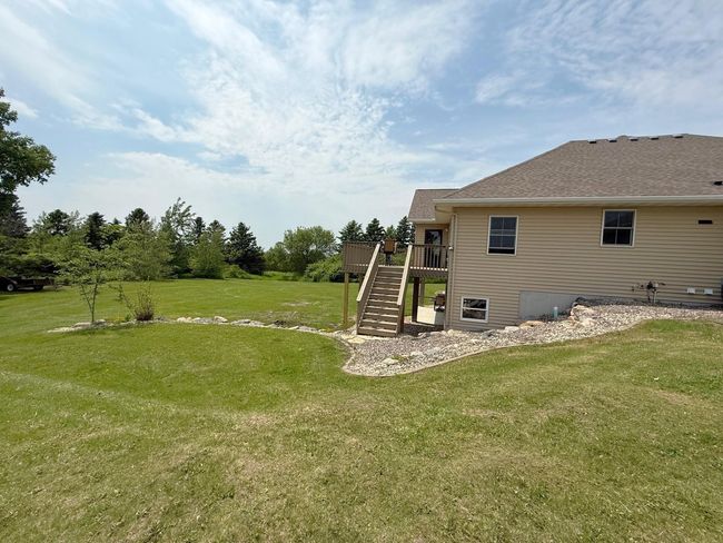 17216 County Road 5 Nw, House other with 5 bedrooms, 4 bathrooms and null parking in New London MN | Image 71