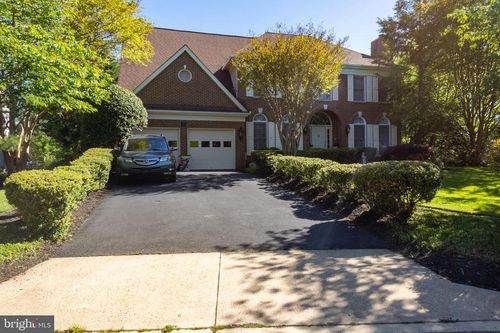 4705 Rippling Pond Dr, FAIRFAX, VA, 22033-5078 | Card Image