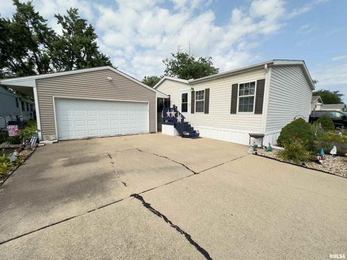 320 Avenue F, Bloomington, IL, 61704-7416 | Card Image