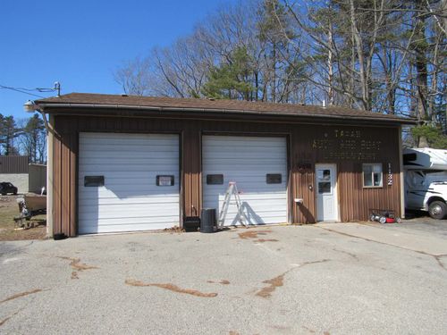 1132 W Lake St, Tawas City, MI, 48763-9304 | Card Image