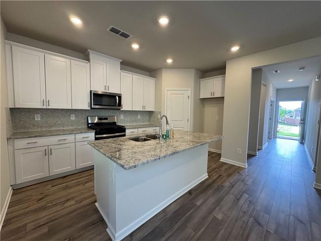 1601 Dosk Ave, House other with 3 bedrooms, 3 bathrooms and null parking in Lawrenceville GA | Image 8