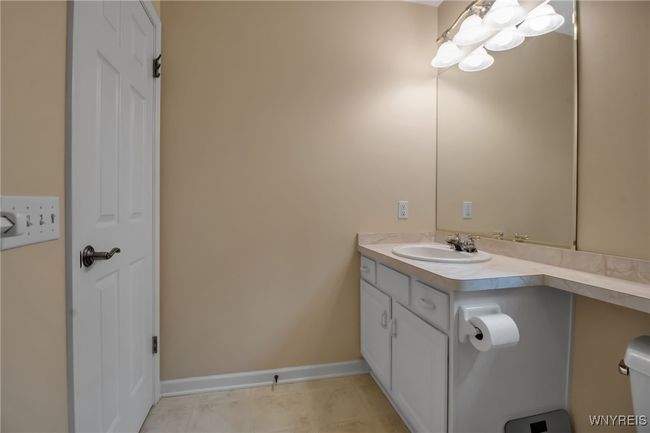 8476 Chadway Ct, House other with 2 bedrooms, 2 bathrooms and null parking in Buffalo NY | Image 30