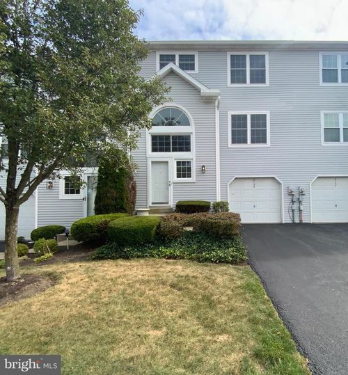 6139 Spring Knoll Dr, HARRISBURG, PA, 17111-6804 | Card Image