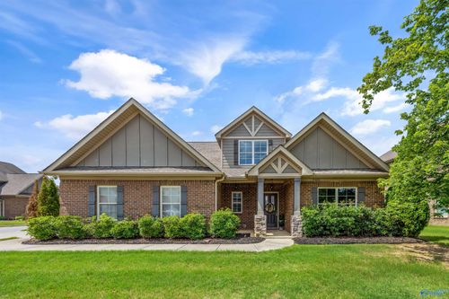 7103 Kingsbridge Lane Se, Owens Cross Roads, AL, 35763 | Card Image