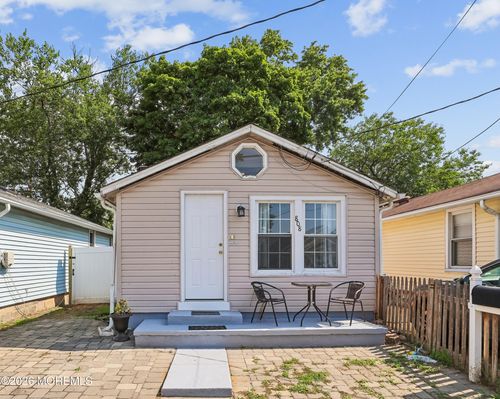808 Summerfield Ave, South Amboy, NJ, 08879-2779 | Card Image