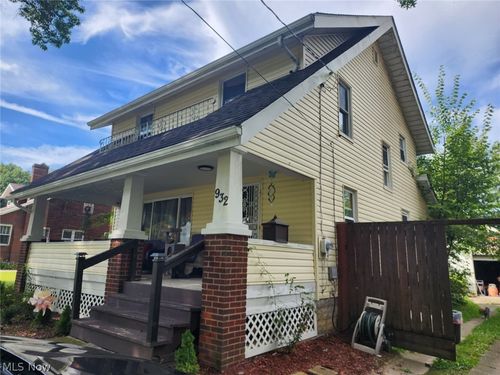 932 Hardesty Blvd, Akron, OH, 44320-2720 | Card Image