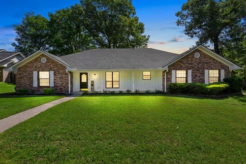 1112 Jamaica Dr, White Oak, TX, 75693-3056 | Card Image