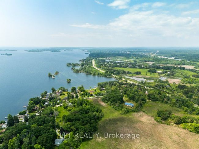 32 Chisamore Point Rd, House other with 3 bedrooms, 2 bathrooms and 10 parking in Gananoque ON | Image 5