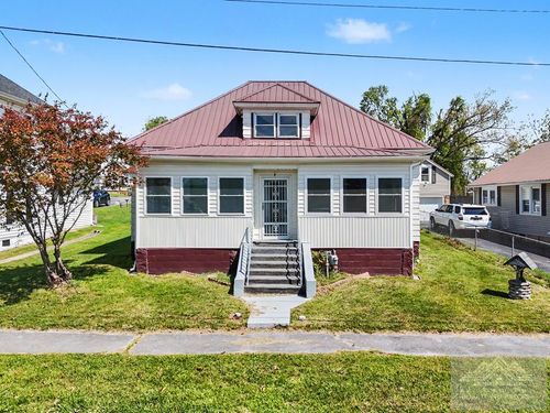 204 Lee St, Princeton, WV, 24740-3306 | Card Image