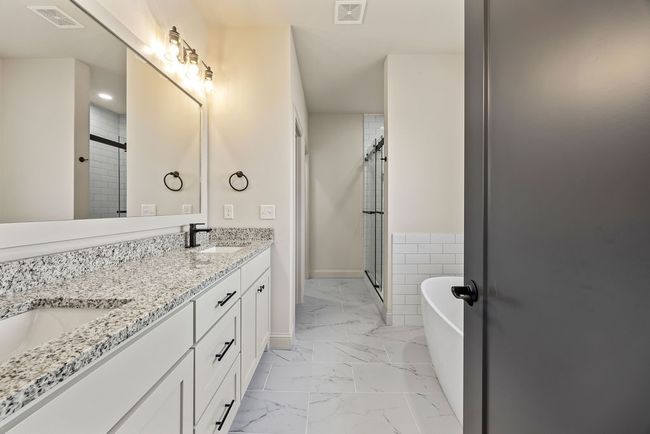 7967 Range Ave, House other with 4 bedrooms, 3 bathrooms and null parking in Springdale AR | Image 9