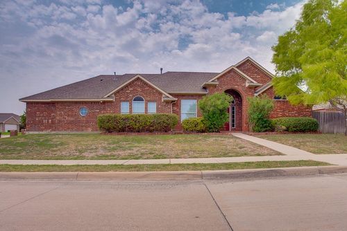 8801 Chaps Ave, Fort Worth, TX, 76244-7982 | Card Image