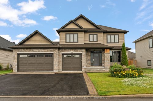 110 Talos Cir, Richmond, ON, K0A2Z0 | Card Image