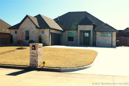 1301 Magnolia Drive N, Ada, OK, 74820 | Card Image