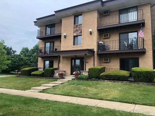 2n-7730 Wildwood Ct, Darien, IL, 60561-5190 | Card Image