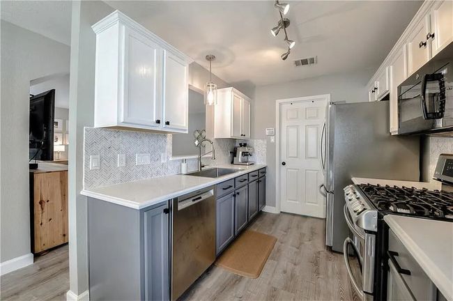 UNIT-5 - 12010 Johnny Weismuller Ln, House other with 3 bedrooms, 3 bathrooms and 2 parking in Austin TX | Image 4