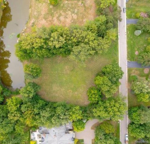 1 Woodlynne Dr, Franklin, MI, 48025 | Card Image