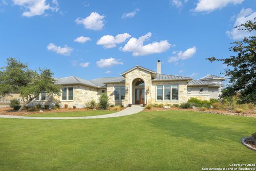 422 Copper Crst, New Braunfels, TX, 78132-3951 | Card Image