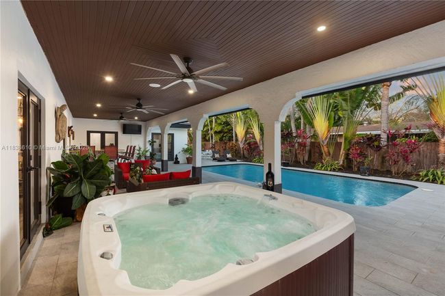 13505 Sw 83 Rd Ct, House other with 4 bedrooms, 4 bathrooms and null parking in Pinecrest FL | Image 48