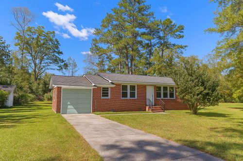 605 Poplar St, Walterboro, SC, 29488-3443 | Card Image