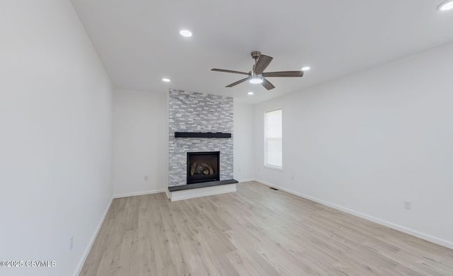 1020 Market St, House other with 3 bedrooms, 3 bathrooms and null parking in Nescopeck PA | Image 15