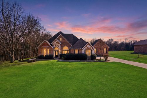 212 Green Meadow Court, Gunter, TX, 75058 | Card Image