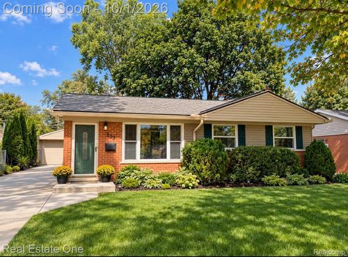 633 Rewold Dr, Rochester, MI, 48307-2234 | Card Image