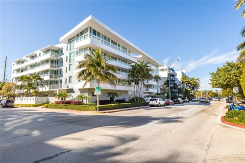 302-7800 Collins Ave, Miami Beach, FL, 33141-6106 | Card Image