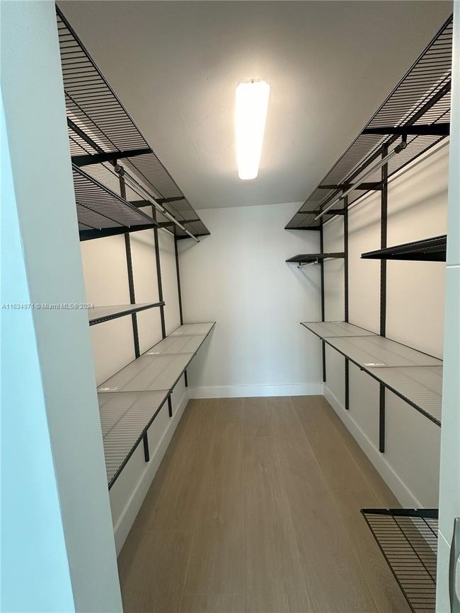 APT-1204 - 2655 Collins Ave, Condo with 2 bedrooms, 2 bathrooms and null parking in Miami Beach FL | Image 8