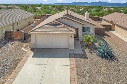 5551 W Cochie Springs St, Marana, AZ, 85658-4302 | Card Image