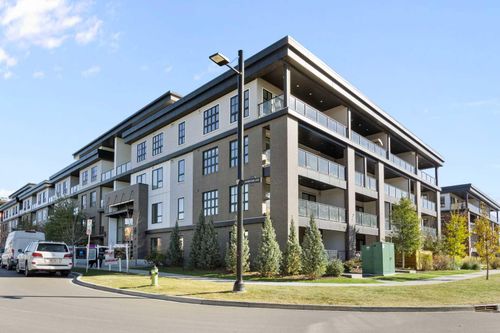 325-4275 Norford Ave Nw, Calgary, AB, T3B6M2 | Card Image