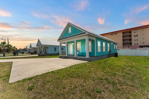 107 Ocean View Dr, Mexico Beach, FL, 32456-4538 | Card Image