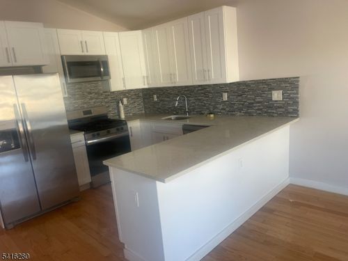 2 Weequahic Ave, Newark, NJ, 07112-2402 | Card Image