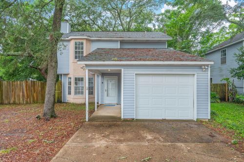 2 Forest Breeze Ct, Fort Walton Beach, FL, 32547-2688 | Card Image