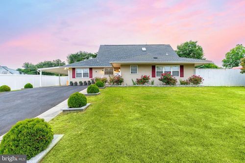 49 Highland Park Pl, LEVITTOWN, PA, 19056-1149 | Card Image