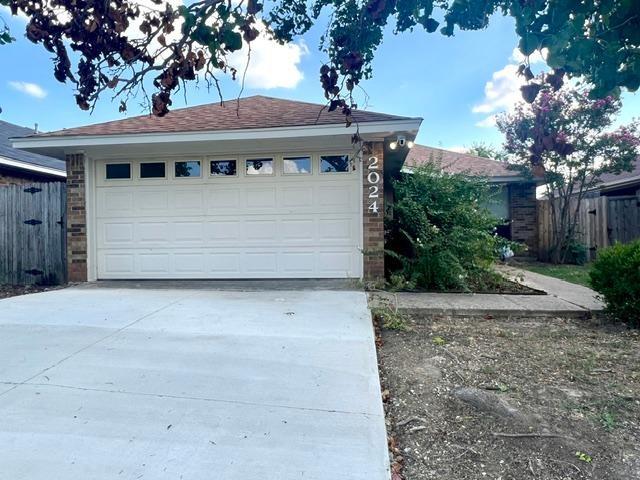Chalfont Dr, Carrollton, TX 75007