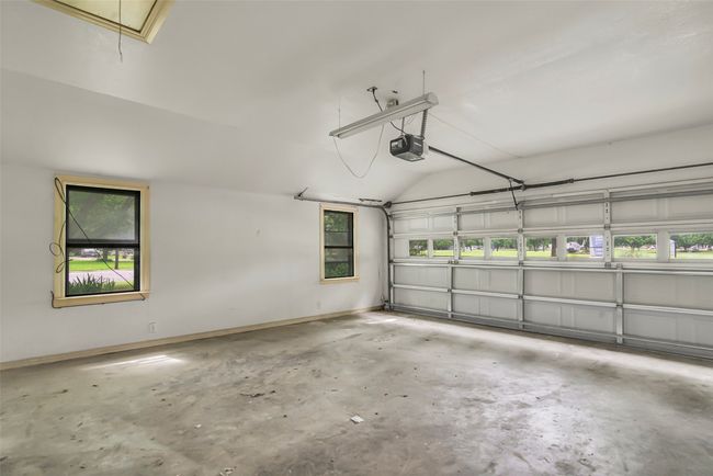 820 Lipscomb St, House other with 3 bedrooms, 2 bathrooms and null parking in Bonham TX | Image 17