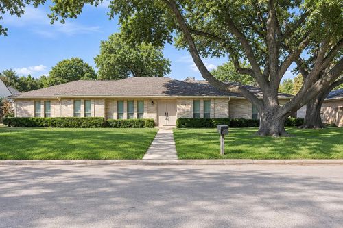 4015 Myerwood Ln, Dallas, TX, 75244-7334 | Card Image