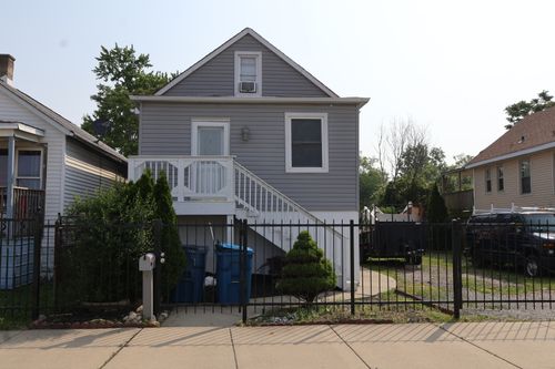 15239 Vincennes Rd, Phoenix, IL, 60426-2352 | Card Image