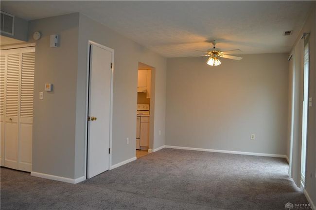 1215 Robbins Run Ct, Townhouse with 2 bedrooms, 2 bathrooms and null parking in Washingtn Twp OH | Image 5