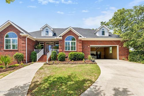 6840 Weeping Willow Pl Sw, Ocean Isle Beach, NC, 28469-5557 | Card Image