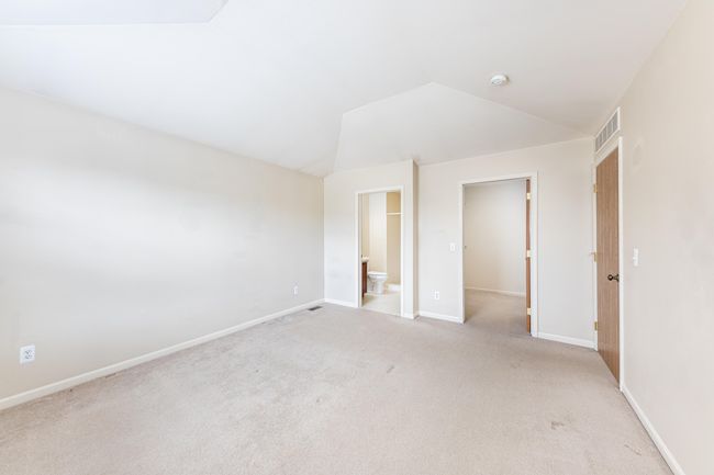 Primary Bedroom | Image 16