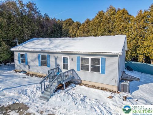 4859 Vera Cruz Rd, Emmaus, PA, 18049-9553 | Card Image