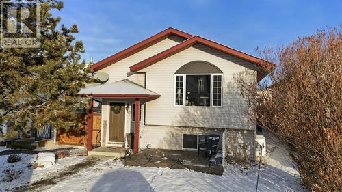 {{alt}} | Card Image