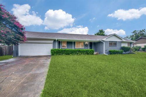 3308 Ranch Dr, Garland, TX, 75041-4449 | Card Image