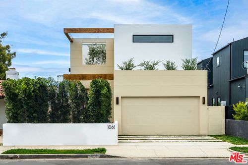 1061 Amoroso Pl, Venice, CA, 90291-3899 | Card Image