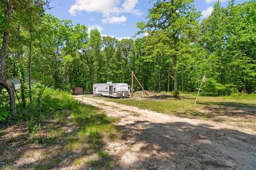 427 Saddle Club Rd, Summerville, GA, 30747-6592 | Card Image